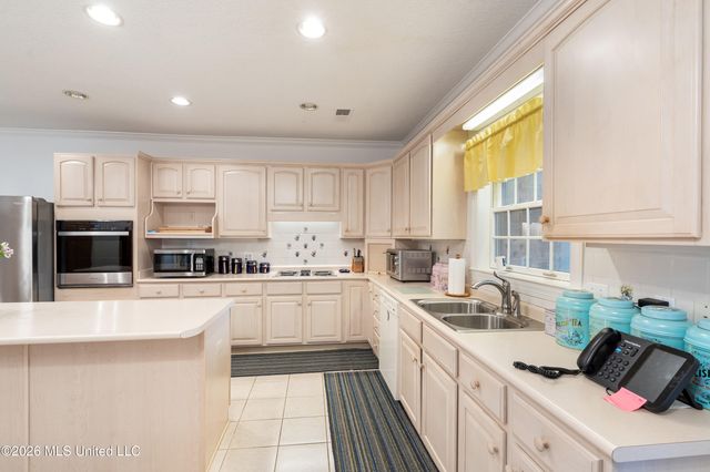 4045 Davall Drive, Olive Branch, MS 38654