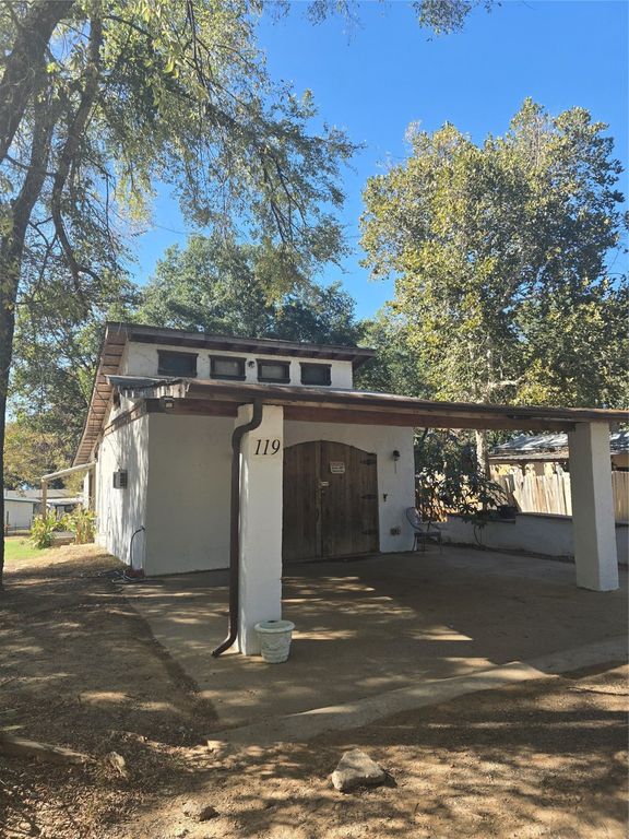 119 Snapper Lane, Mabank, TX 75156