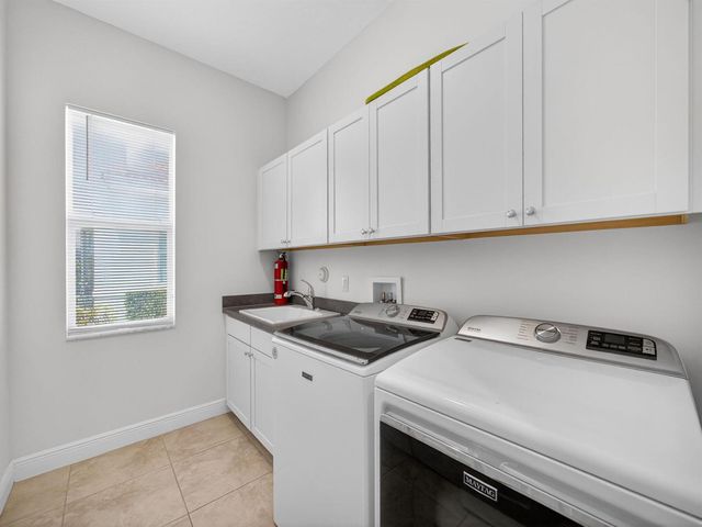 11111 SW Visconti Way, Port St. Lucie, FL 34986