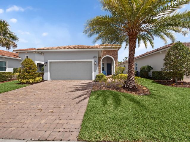 11111 SW Visconti Way, Port St. Lucie, FL 34986