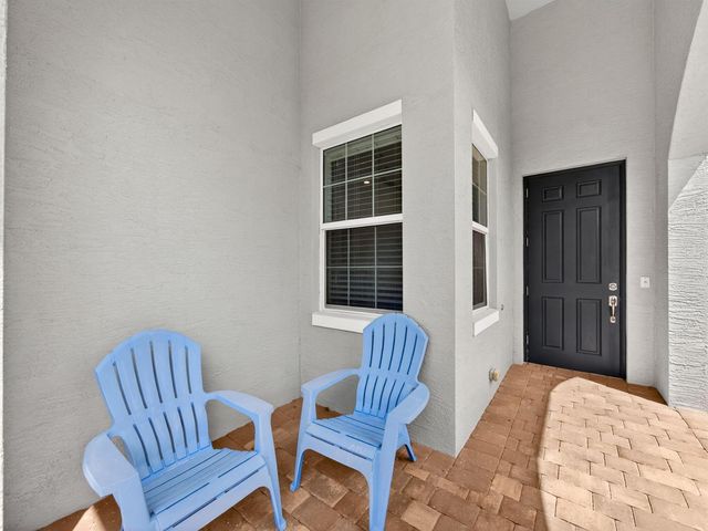 11111 SW Visconti Way, Port St. Lucie, FL 34986