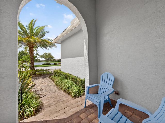 11111 SW Visconti Way, Port St. Lucie, FL 34986