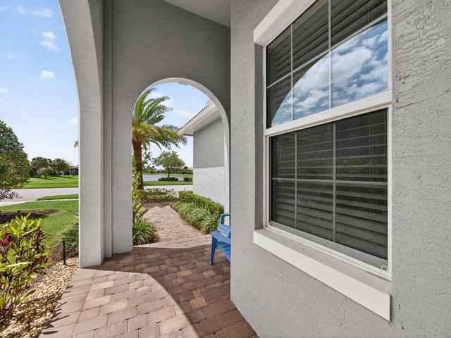 11111 SW Visconti Way, Port St. Lucie, FL 34986