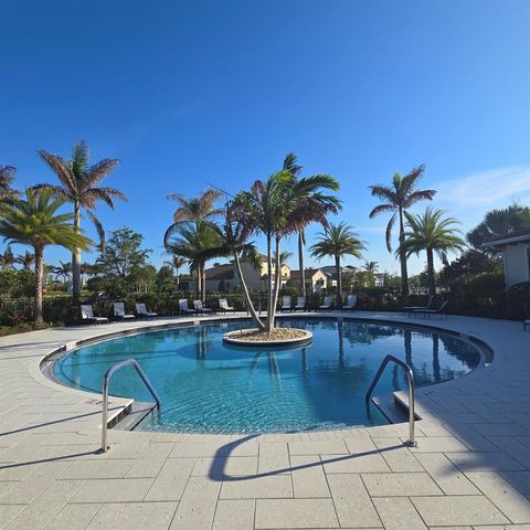 11111 SW Visconti Way, Port St. Lucie, FL 34986