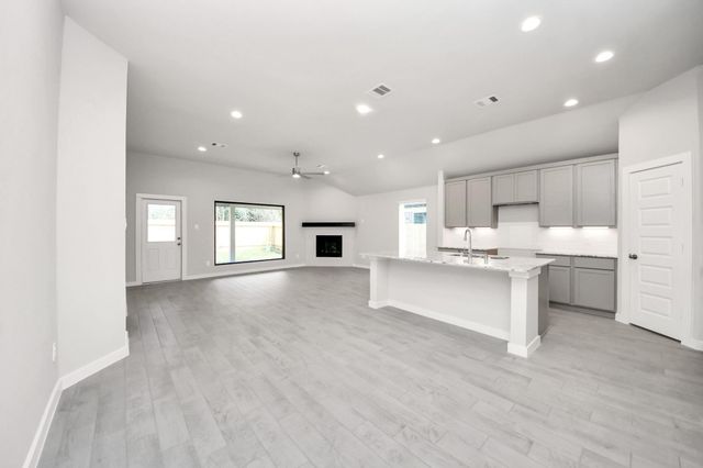 18619 Serapis Street, Fresno, TX 77545