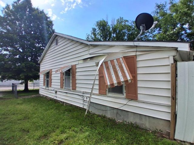 302 N Mead Avenue, Shawnee, OK 74801