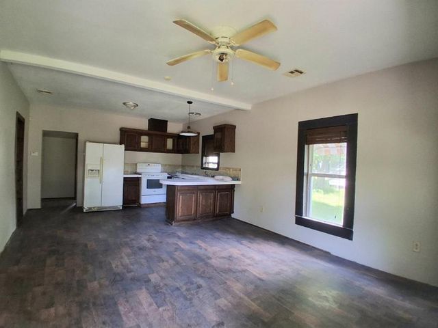 302 N Mead Avenue, Shawnee, OK 74801