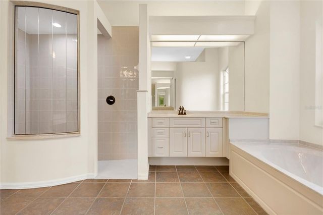 8018 WATERVIEW BOULEVARD, Bradenton, FL 34202