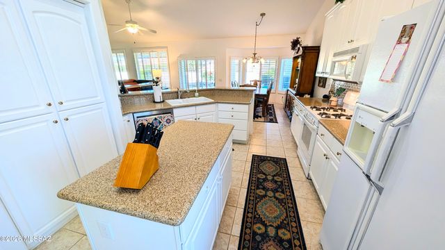 37284 S Ocotillo Canyon Drive, Tucson, AZ 85739