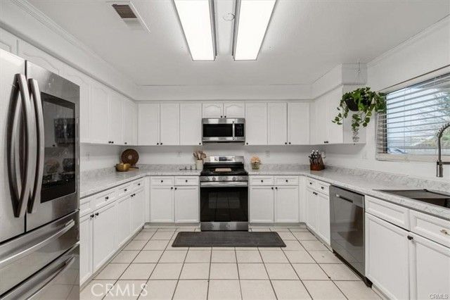 42252 Blueflax, Lancaster, CA 93536