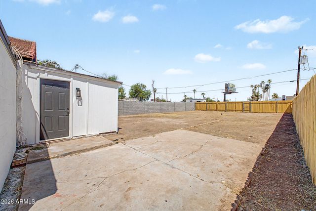2912 E MONROE Street E, Phoenix, AZ 85034
