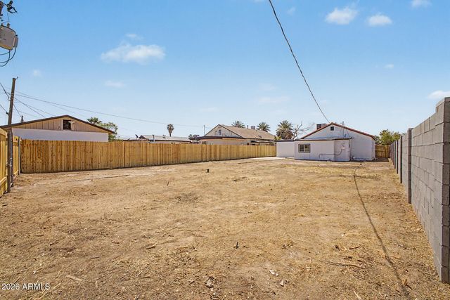 2912 E MONROE Street E, Phoenix, AZ 85034