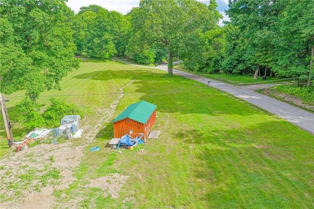 325 Oakdale Road, Darlngtn Twp, PA 16115