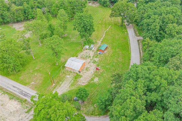 325 Oakdale Road, Darlngtn Twp, PA 16115