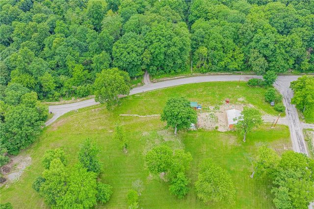 325 Oakdale Road, Darlngtn Twp, PA 16115