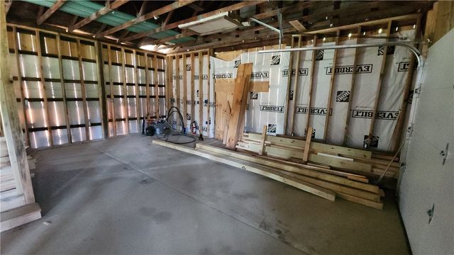 325 Oakdale Road, Darlngtn Twp, PA 16115