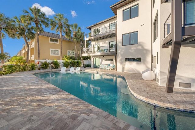 12404 CAPRI CIRCLE N, Treasure Island, FL 33706