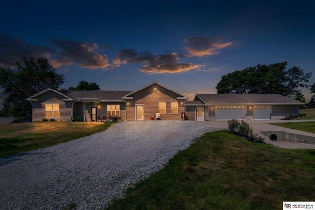 13994 156th Street, Louisville, NE 68037