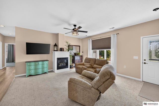 13994 156th Street, Louisville, NE 68037