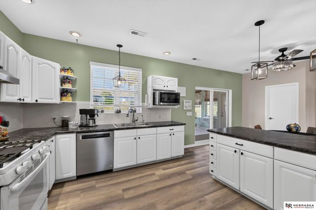 13994 156th Street, Louisville, NE 68037
