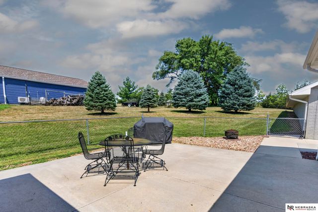 13994 156th Street, Louisville, NE 68037