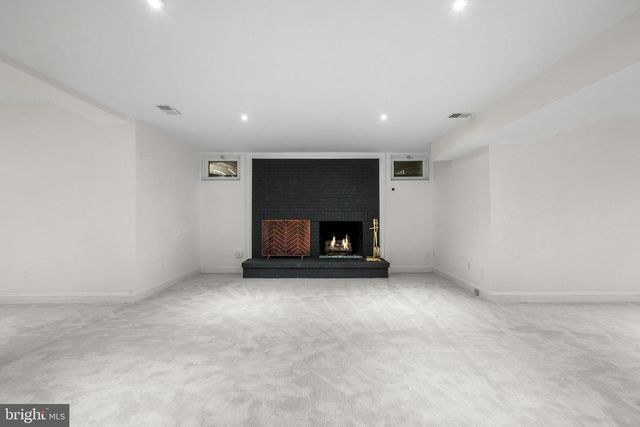 1256 NEW BEDFORD LN, Reston, VA 20194