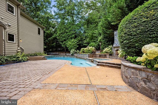 1256 NEW BEDFORD LN, Reston, VA 20194