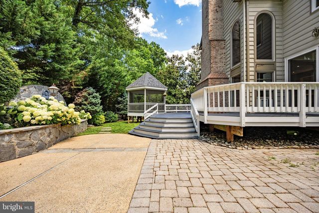 1256 NEW BEDFORD LN, Reston, VA 20194