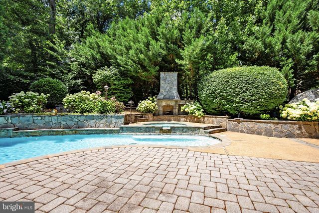 1256 NEW BEDFORD LN, Reston, VA 20194