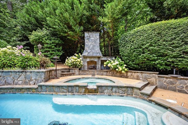 1256 NEW BEDFORD LN, Reston, VA 20194