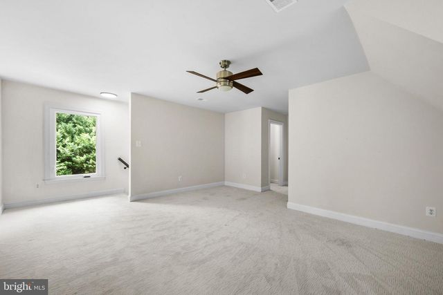 1256 NEW BEDFORD LN, Reston, VA 20194