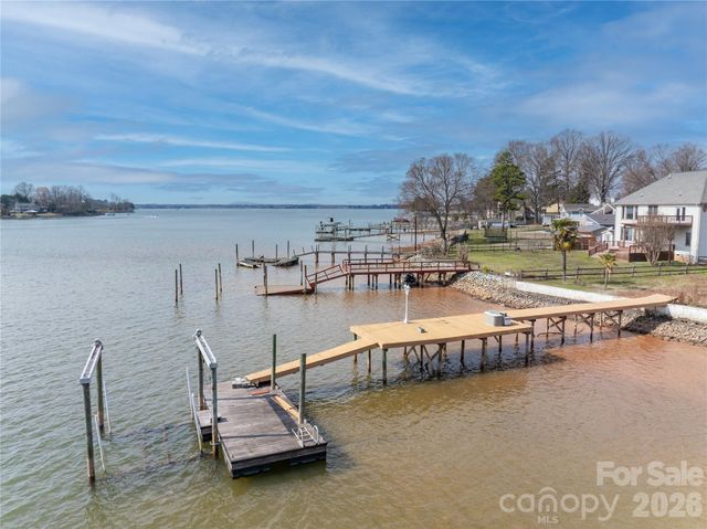 21506 Rio Oro Drive, Cornelius, NC 28031