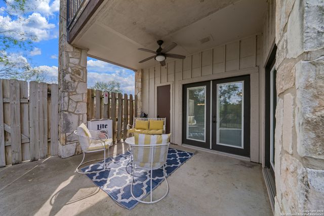 474 Seele St Apt 6B, New Braunfels, TX 78130