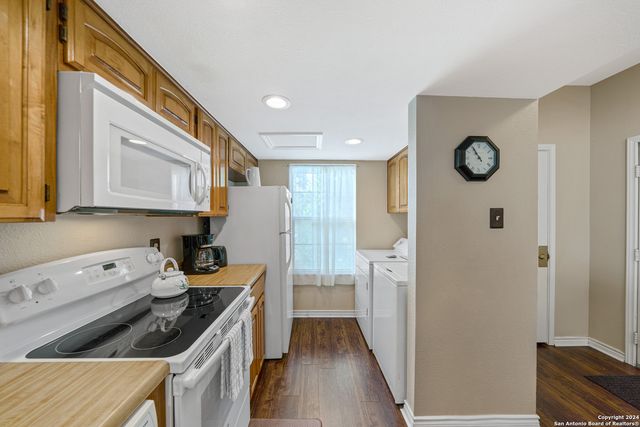 474 Seele St Apt 6B, New Braunfels, TX 78130