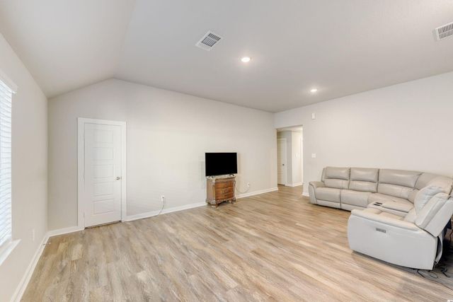 437 Ridge Palm Road, Magnolia, TX 77354