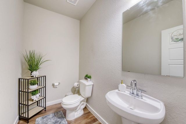 437 Ridge Palm Road, Magnolia, TX 77354