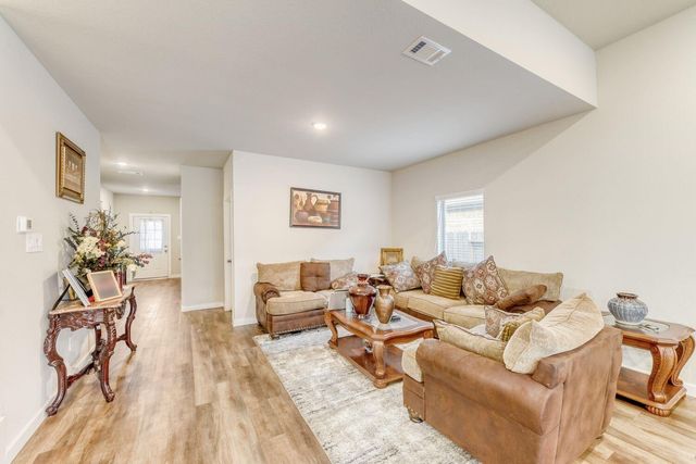 437 Ridge Palm Road, Magnolia, TX 77354