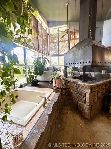 70 Acorn Lane, Crowder, OK 74430