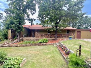 70 Acorn Lane, Crowder, OK 74430