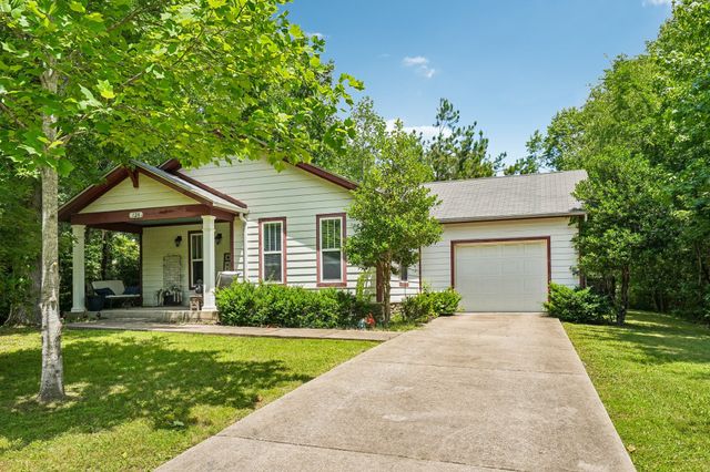 128 Silver Leaf Cir, Dickson, TN 37055