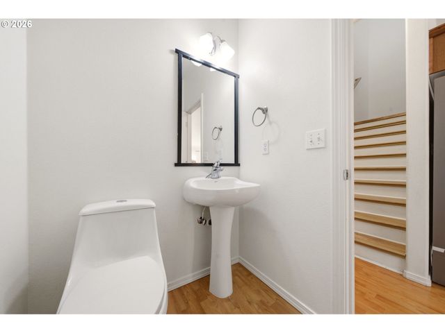 1211 Se TAMANGO St, Hillsboro, OR 97123