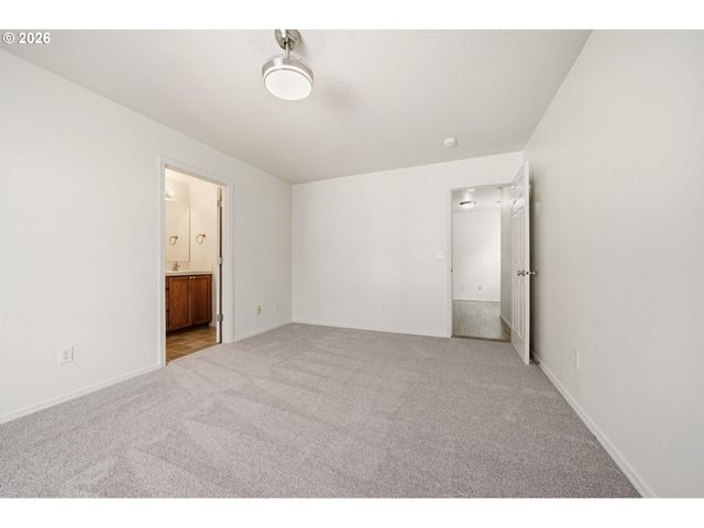 1211 Se TAMANGO St, Hillsboro, OR 97123