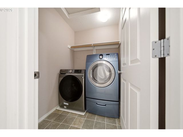 1211 Se TAMANGO St, Hillsboro, OR 97123