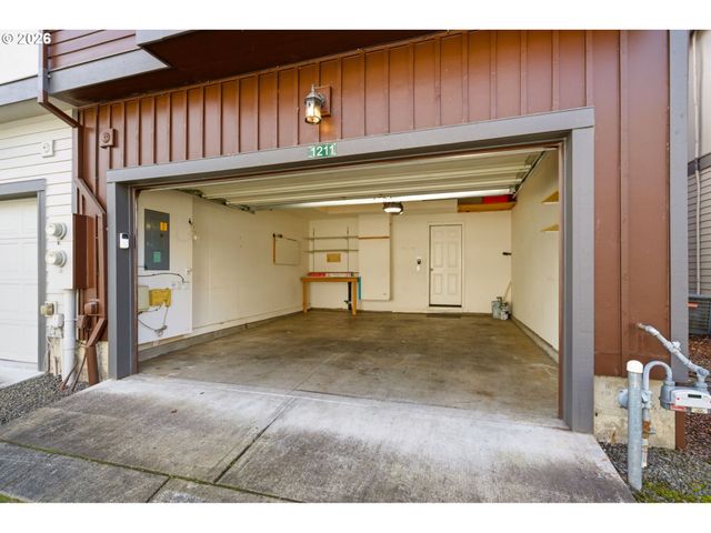 1211 Se TAMANGO St, Hillsboro, OR 97123