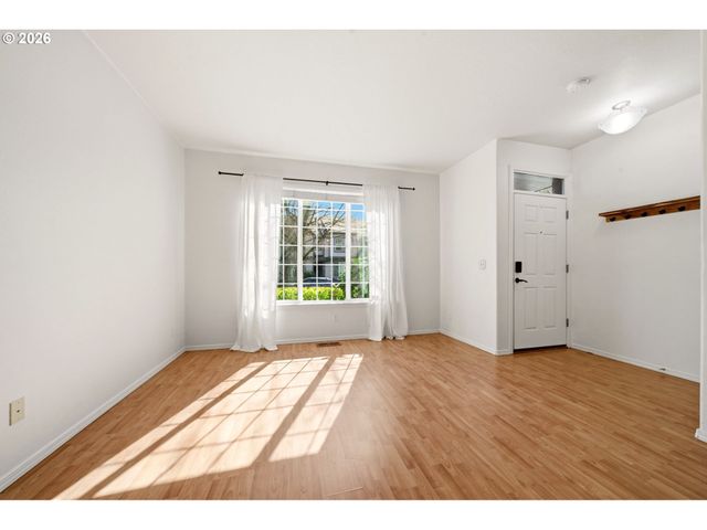 1211 Se TAMANGO St, Hillsboro, OR 97123