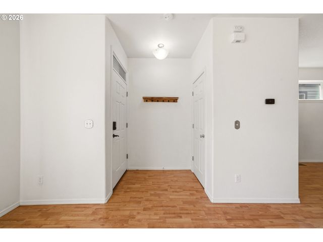 1211 Se TAMANGO St, Hillsboro, OR 97123