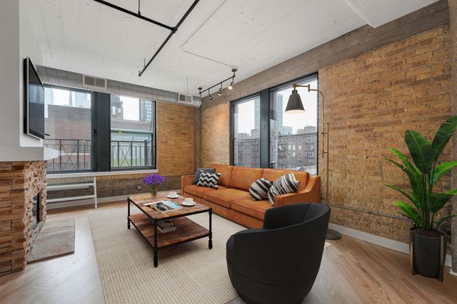 411 W Ontario Street 419, Chicago, IL 60654