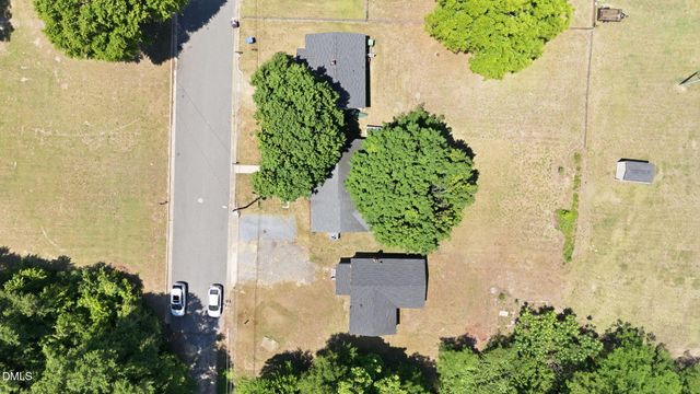 607 E Holmes Street, Benson, NC 27504