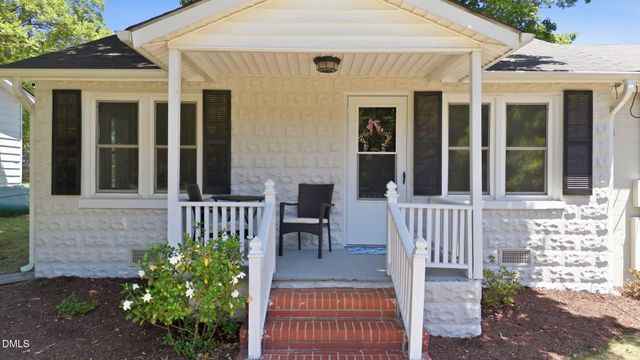 607 E Holmes Street, Benson, NC 27504