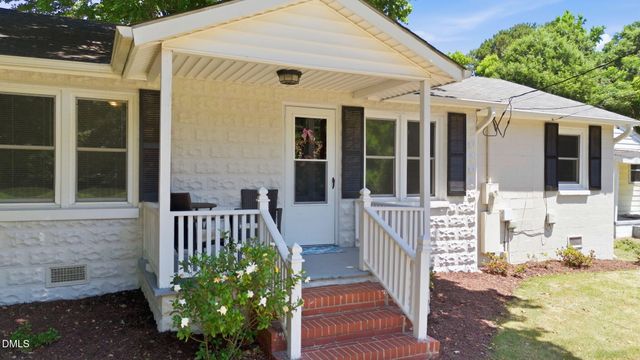 607 E Holmes Street, Benson, NC 27504